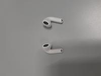 CS2025/2026 WHITE AIRPODS